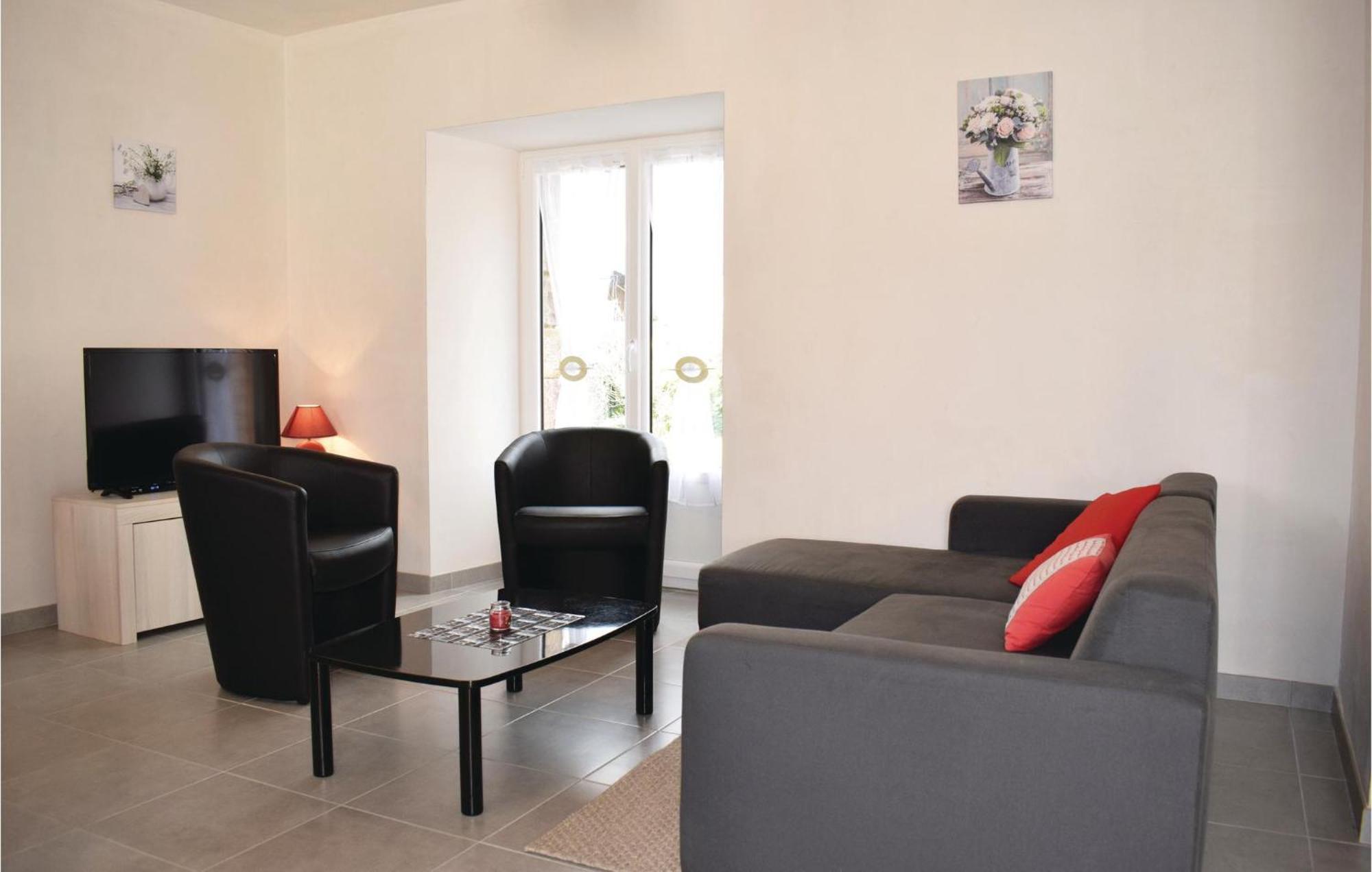 Gorgeous Home In Saint Alban With Kitchen Esterno foto